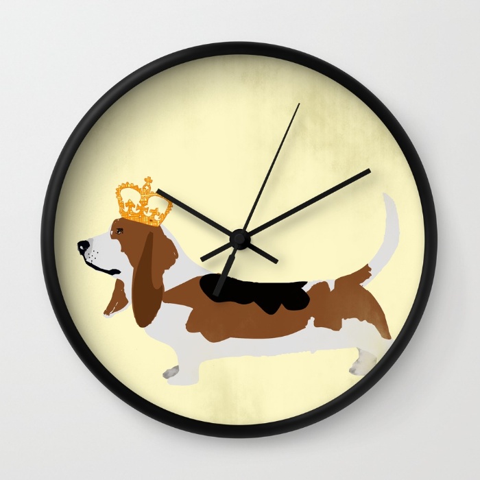 royal-basset-hound-dog-wall-clocks